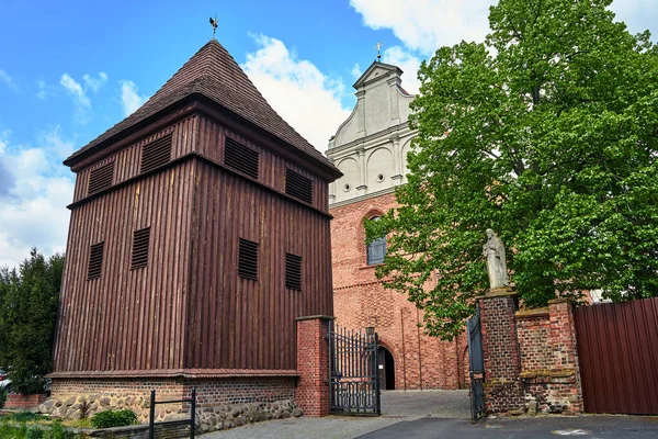Trä Klockstapel Den Historiska Gotiska Kyrkan Poznan — Stockfoto