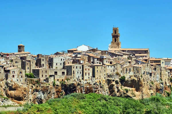 Middeleeuwse Stenen Gebouwen Een Rotsachtige Klif Stad Sorano Toscane Italië — Stockfoto