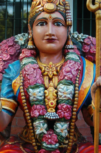 Colorful hindu sculpture — Stock Photo, Image