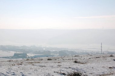 Soğuk kış kırsal manzara