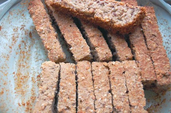 Świeży chleb pszenny w plasterki — Zdjęcie stockowe