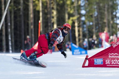 Genç snowboard rakip