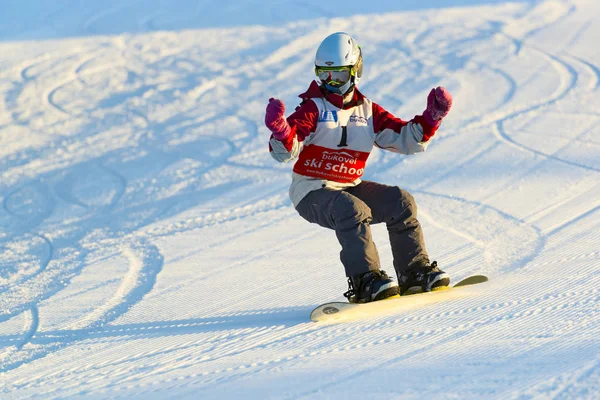 Snowboard okul öğrenci — Stok fotoğraf
