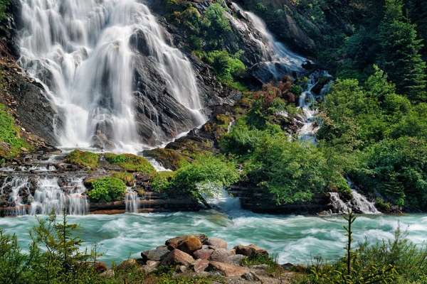 Gorgeous Alpine waterfall — Stock Photo, Image