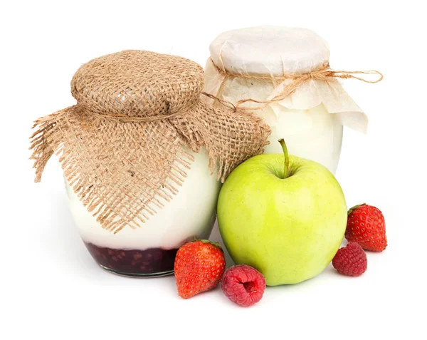 Домашние фруктовые йогурты — стоковое фото