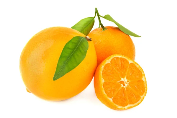 Three oranges with leavesisolated on white — Stock Photo, Image