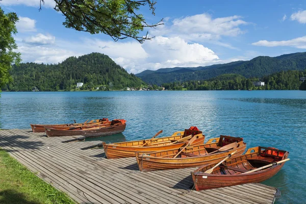 Boats on a Bled lake. — Stock Photo, Image