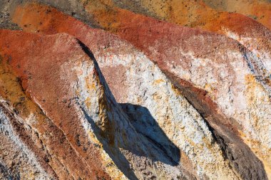 Renkli kil tepeler. Soyut doğa manzarası. Ukrayna