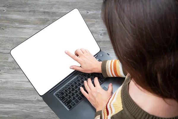 Femme Travaillant Avec Son Ordinateur Portable Avec Écran Tactile Blanc — Photo