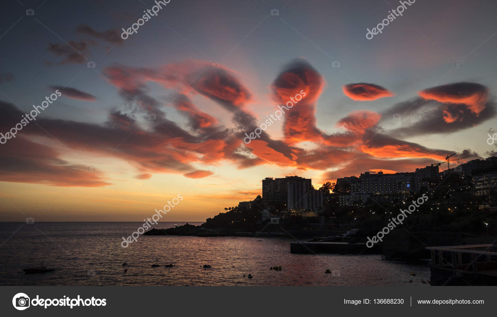Coucher De Soleil Romantique à Funchal Madère Photographie