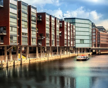 Su kanalı Hamburg Merkezi  