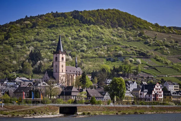 Den staden lorch vid floden Rhen i Tyskland — Stockfoto