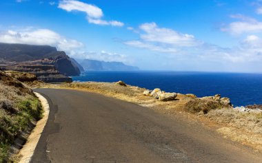 Madeira Sahili boyunca yol  