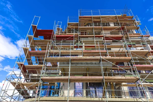 Steigers op een huis in Berlijn — Stockfoto