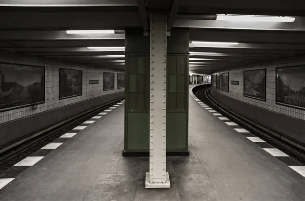 Stacja u-Bahn Berlin — Zdjęcie stockowe
