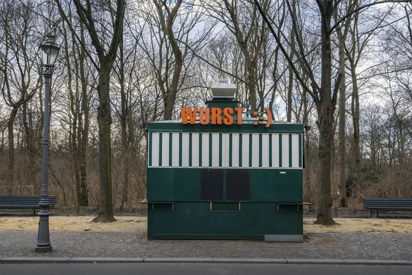 Banca de comida fechada em Berlim — Fotografia de Stock