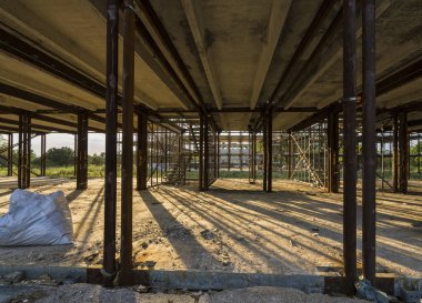 Eski bir fabrika binasının yıkım  