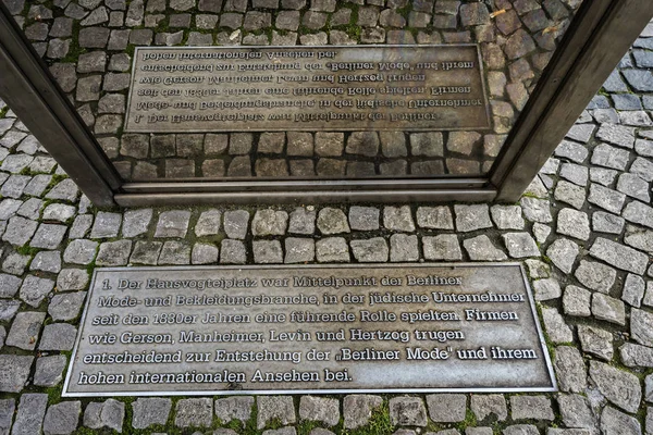 Tablica Pomnik Przy Domu Vogtland Berlin — Zdjęcie stockowe