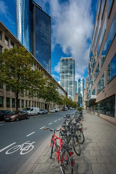 Ścieżka Rowerowa Dzielnicy Finansowej Frankfurtu Nad Menem — Zdjęcie stockowe