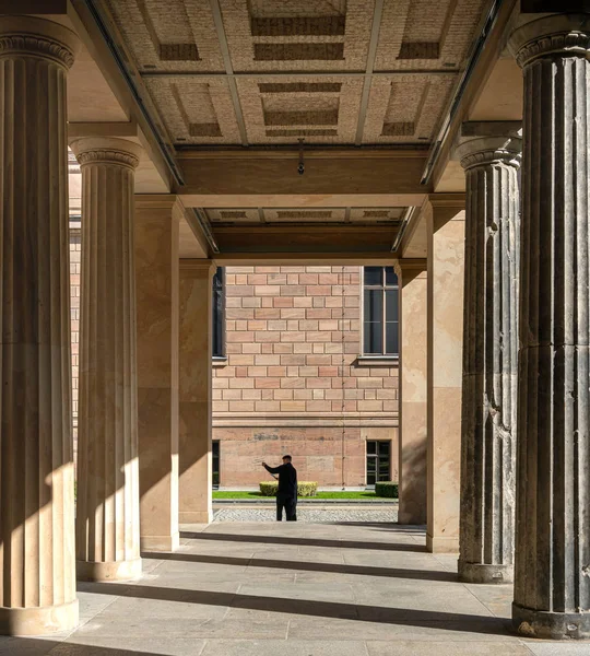 Historical pillars at the museums on Berlin's Museum Island — Stockfoto