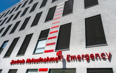 Berlin, Almanya 'da bir hastanenin acil servisi.