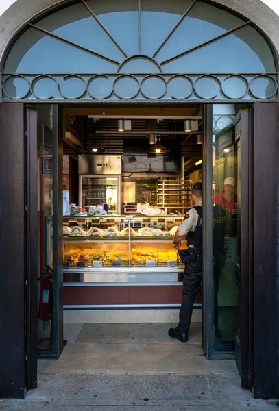 View of a pastry shop in venice, italy — Stock Photo, Image