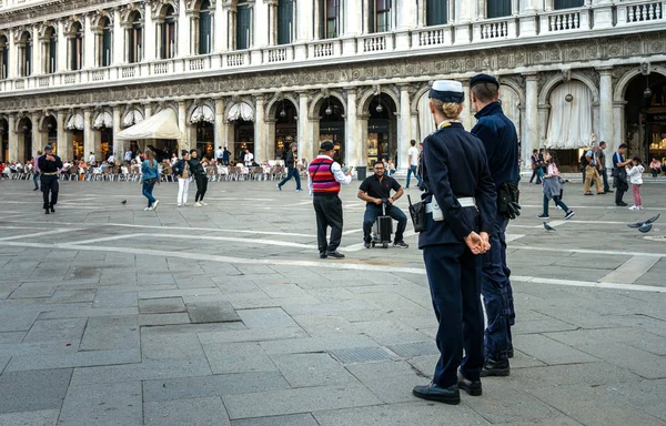 Polizei itt: Venedig — Stock Fotó