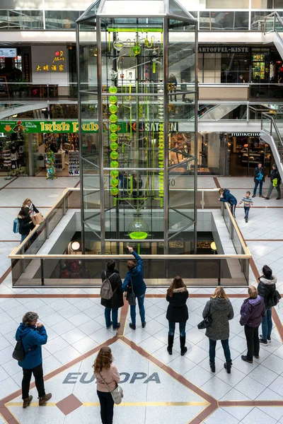 The clock of the flowing time in the europa center at Berlin's Breitscheidplatz, Germany — Stock Photo, Image