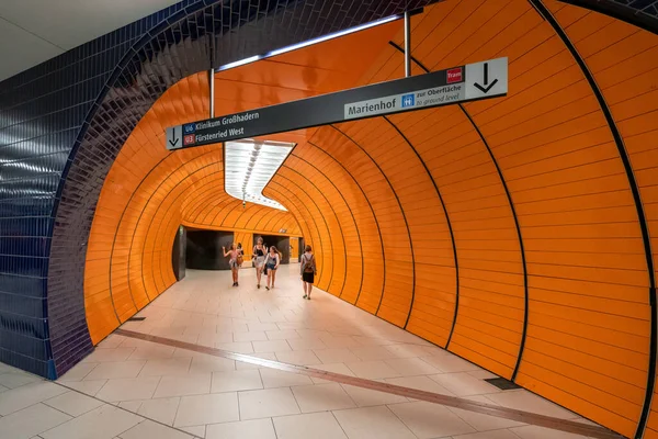 Tunnel Orange Tiles Bahnhof Marienplatz Bavarian City Munich Germany — Stock Photo, Image