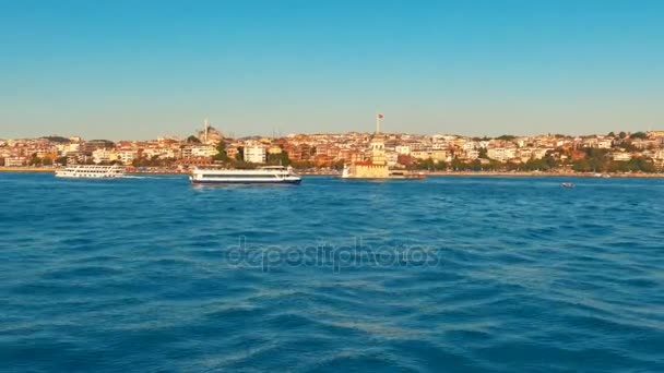 Golden Horn Bay in Istanboel, Turkije — Stockvideo