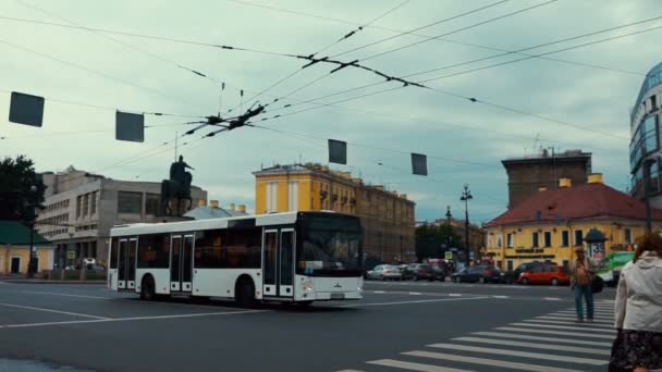 Petersburg Russland Aug 2014 Schwerlastverkehr Alexander Nevsky Platz Saint Petersburg — Stockvideo