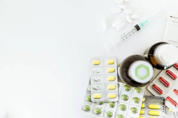 Válogatott gyógyszeripar gyógyszer tabletta, tabletta és kapszula a — Stock Fotó