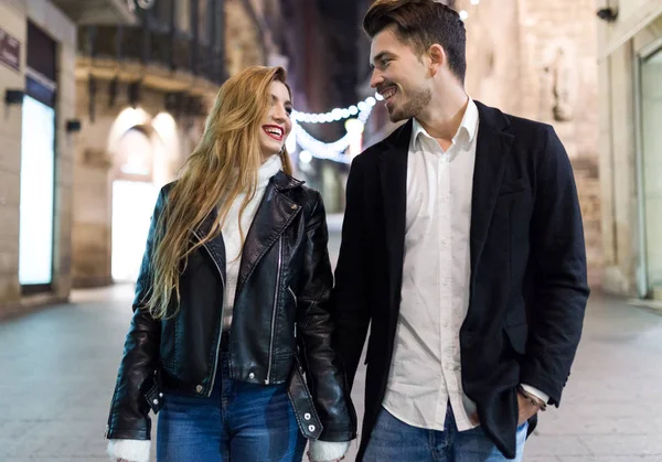 Beautiful young couple in love on the street. — Stock Photo, Image