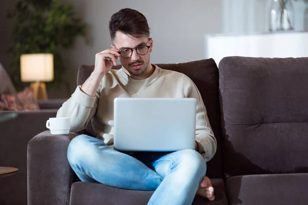 Portrait Handsome Young Man Using His Laptop Sofa Home — Stock Photo, Image