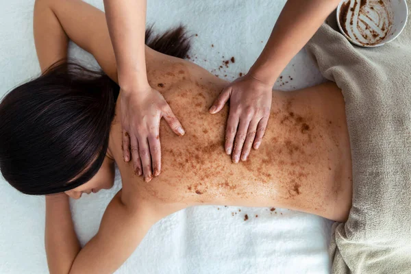 Shot Young Woman Applying Chocolate Cream Natural Ingredients Body Treatment — Stock fotografie