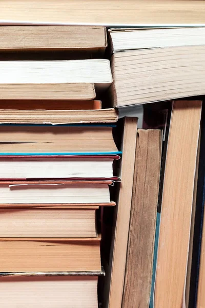 Tiro Muchos Libros Apilados Libros Tapa Dura Concepto Educativo —  Fotos de Stock
