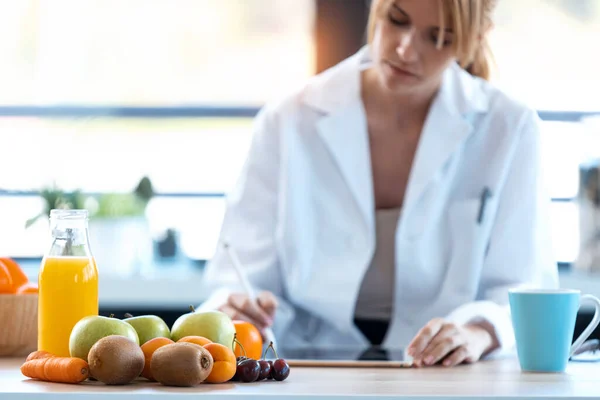 Shot Woman Nutritionist Doctor Working Her Digital Tablet Doing Diet — Stock Photo, Image