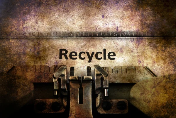 Text auf Schreibmaschine recyceln — Stockfoto