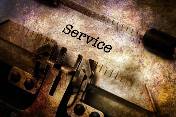 Service tekst op vintage typemachine — Stockfoto