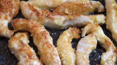 Şnitzel kızartma tava tavuk göğsü