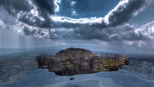 Increíbles Montañas Reflejadas Agua — Vídeos de Stock