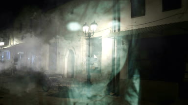 Hayalet kız eski sokak