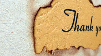 Teşekkür ederim metin kağıt delik üzerinde
