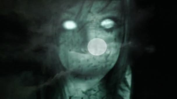 幽灵女孩和满月 — 图库视频影像