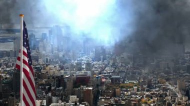 Büyük şehirde Amerikan bayrağı dalgalanıyor ve fırtınaya yenik düşüyor