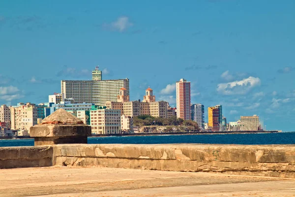 Havanna a Malecón-on — Stock Fotó
