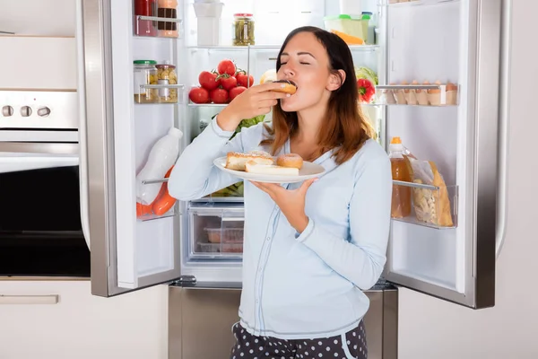 Woman Eating Sweet Food — Stock Photo, Image