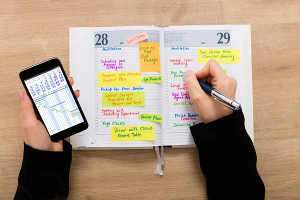 Woman Writing Note In Diary — Stock Photo, Image