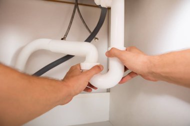 Tesisatçı tamir lavabo boru