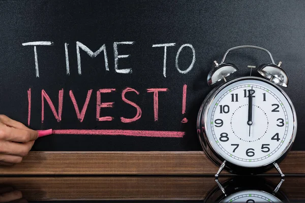 Time To Invest Concept — Stock Photo, Image